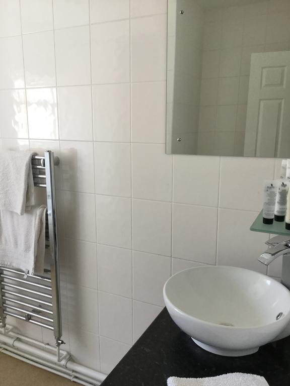 The Huntsman Hotel Cheadle  Bagian luar foto