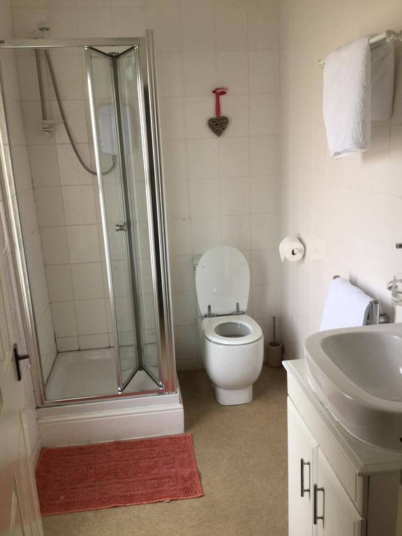 The Huntsman Hotel Cheadle  Bagian luar foto