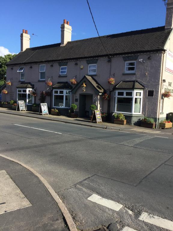 The Huntsman Hotel Cheadle  Bagian luar foto