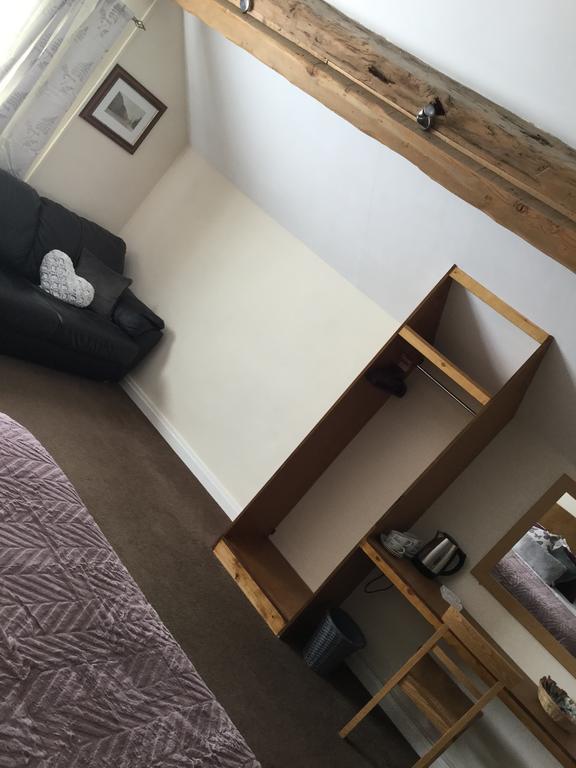 The Huntsman Hotel Cheadle  Bagian luar foto