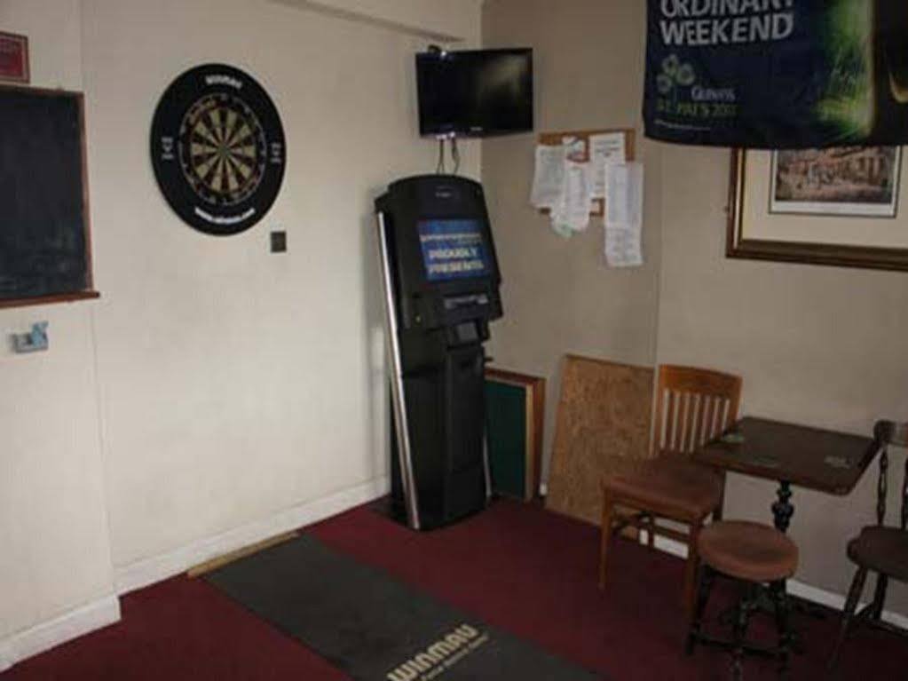 The Huntsman Hotel Cheadle  Bagian luar foto